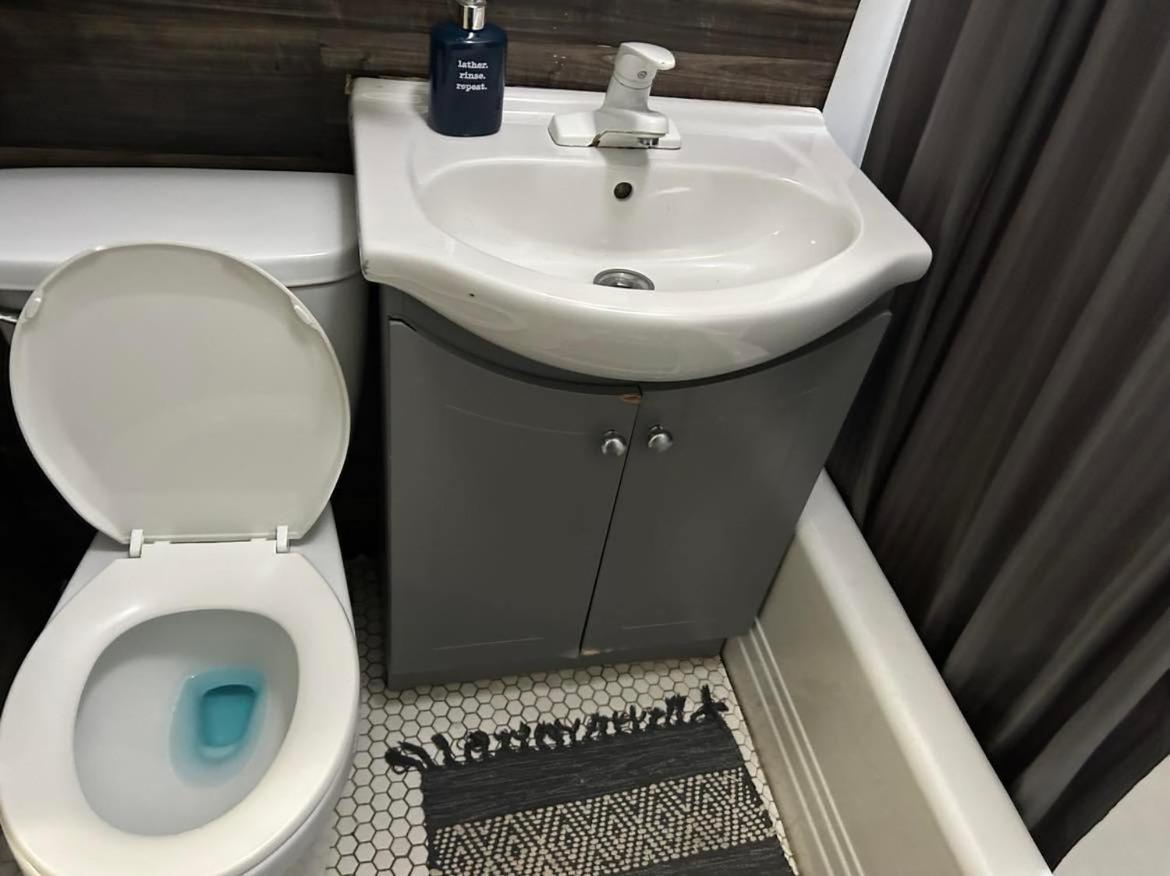 Maryland Homestay In Winnpeg Downtown Γουίνιπεγκ Εξωτερικό φωτογραφία