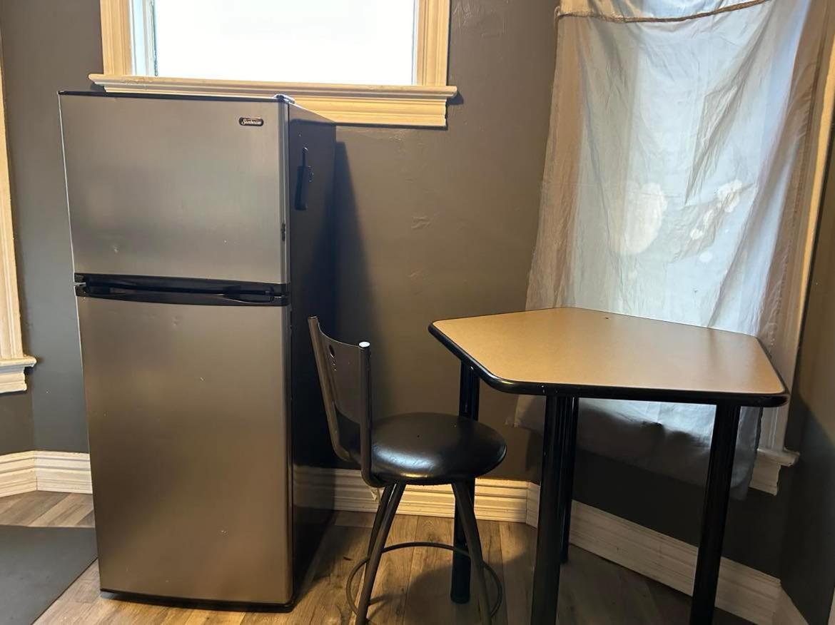 Maryland Homestay In Winnpeg Downtown Γουίνιπεγκ Εξωτερικό φωτογραφία